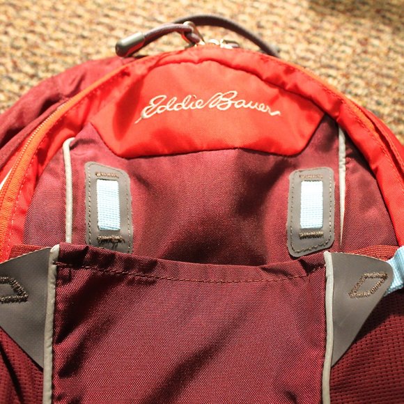 Eddie Bauer adventurer 30L pack - Picture 2 of 7
